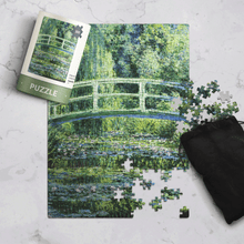 Bridge over a Pond of Water Lilies - Monet - 300 Piece Puzzle