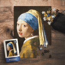 Girl with a Pearl Earring - 300 Piece Puzzle